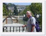 2002:04:24 13:36:01 - Rivire traversant la ville de Grenade.