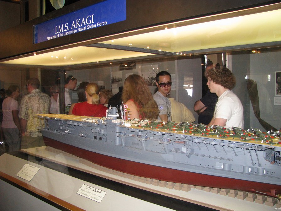 Visite USS Arizona dans le port Pearl Harbor