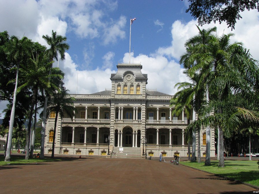 Iolani Palace