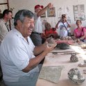 Artisan de céramique à la mode de Nazca